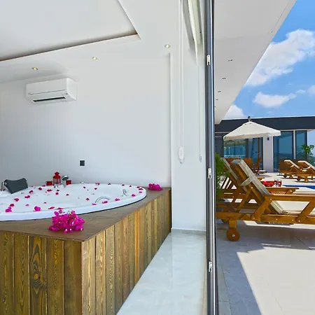 Akruins * Kalkan